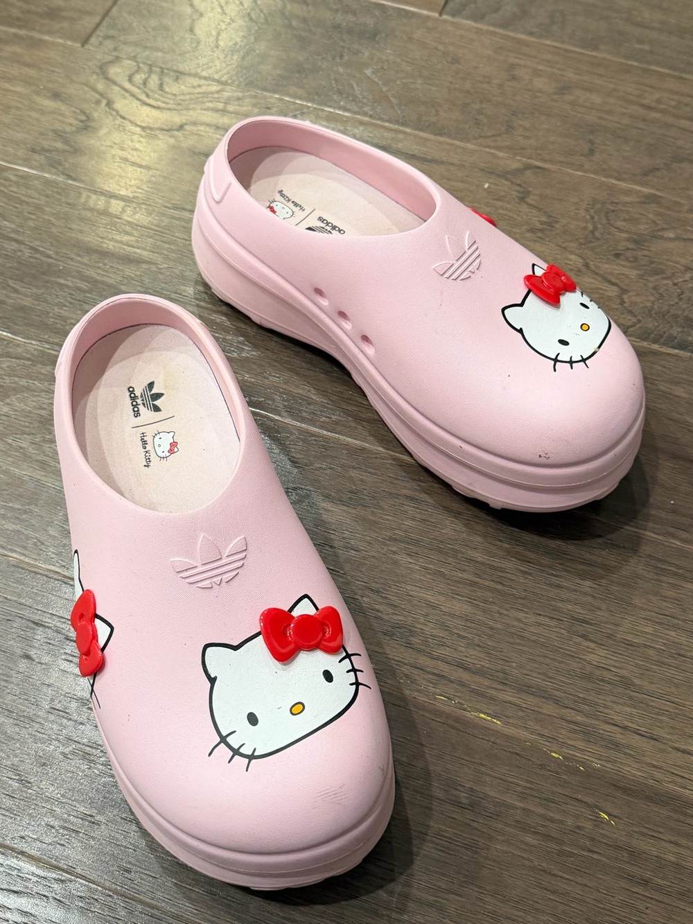 adidas  Pink Hello Kitty Slip-On Clogs sz 10